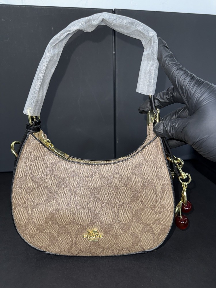 Coach Signature Shoulder Bag – Khaki