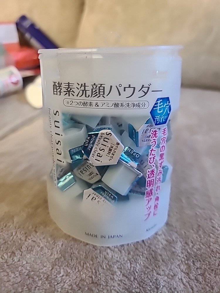 Kanebo Suisai Beauty Clear Enzyme Cleansing Powder 0.4 g x 32 pieces. (H)