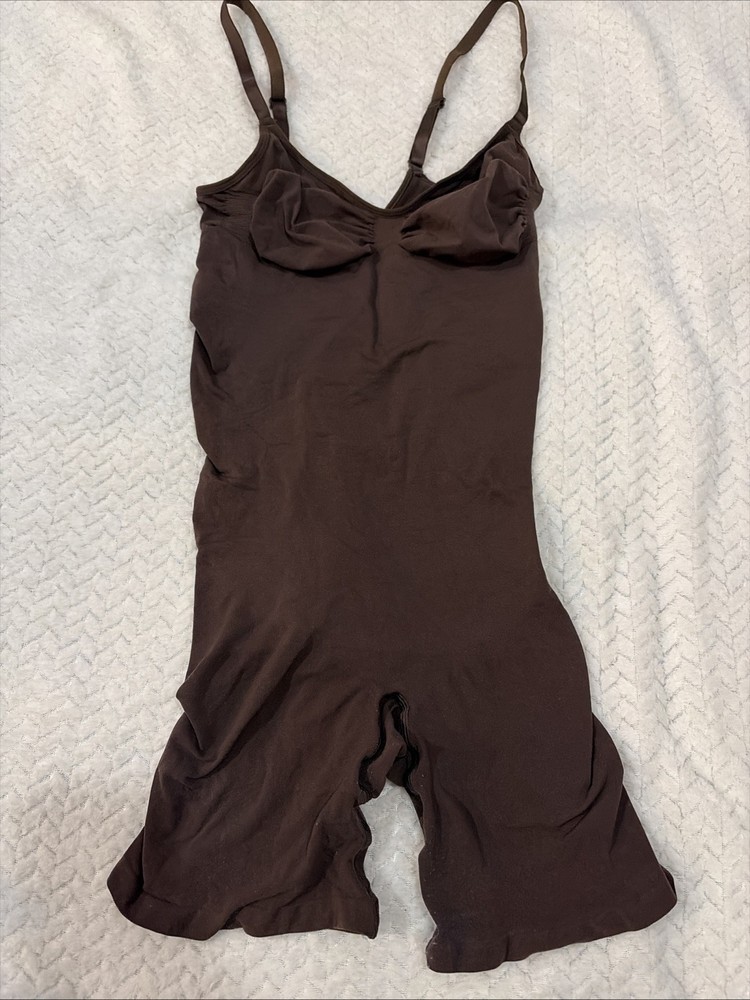 Skims Seamless Sculpt Mid Thigh Bodysuit Size 3X Brown