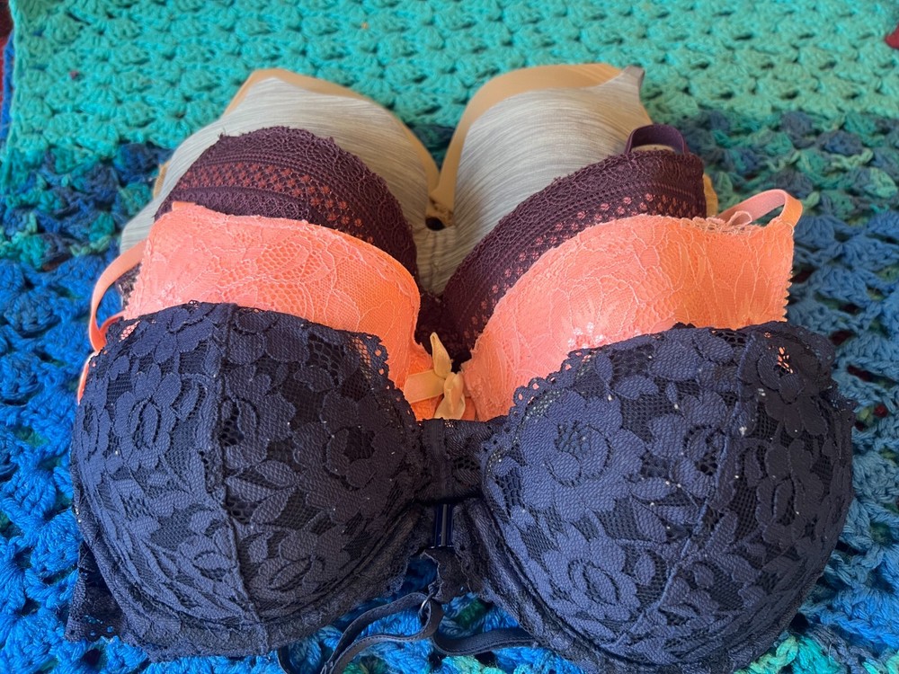 Pink Victoria’s Secret/Gap Body/Lucky Brand Bra Lot – Size: 34B set of 5