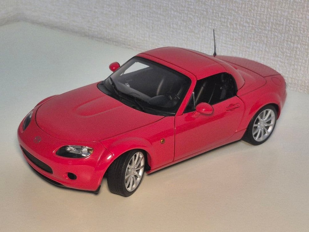 Autoart 1:18   Mazda Mx-5 Roadster Left Handle
