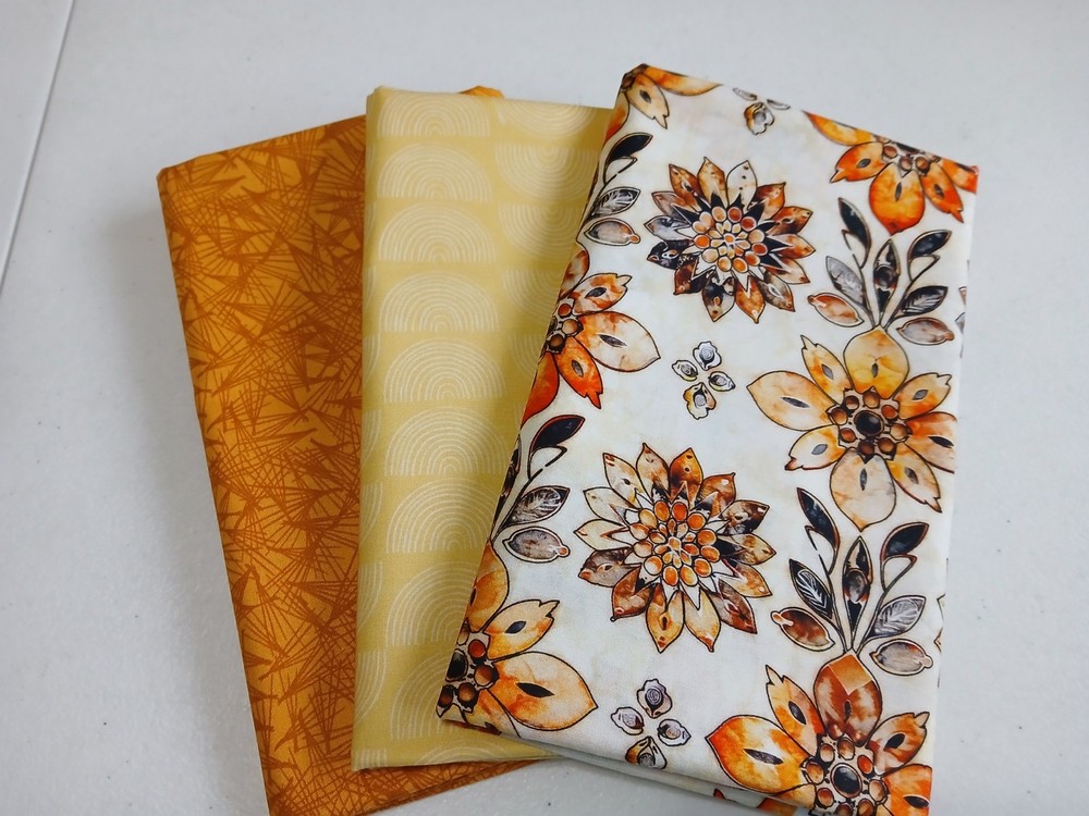 Lot 3 coordinating yards quilting Fabric Cafe Focus Light Dark Free Ship