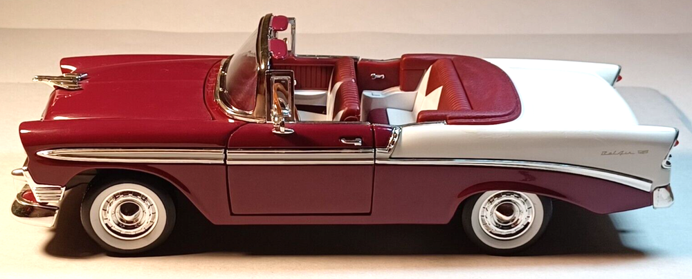1956 Road Signature -Chevrolet Bel Air Convertible Car  Red  - Scale 1/18 - Used