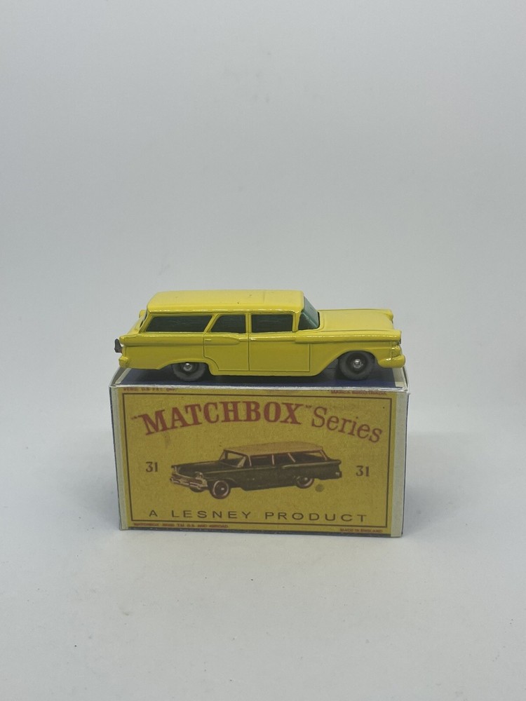 Matchbox Lesney 31 Ford Station Wagon In Rare Yellow Silver Wheels  Repro Box