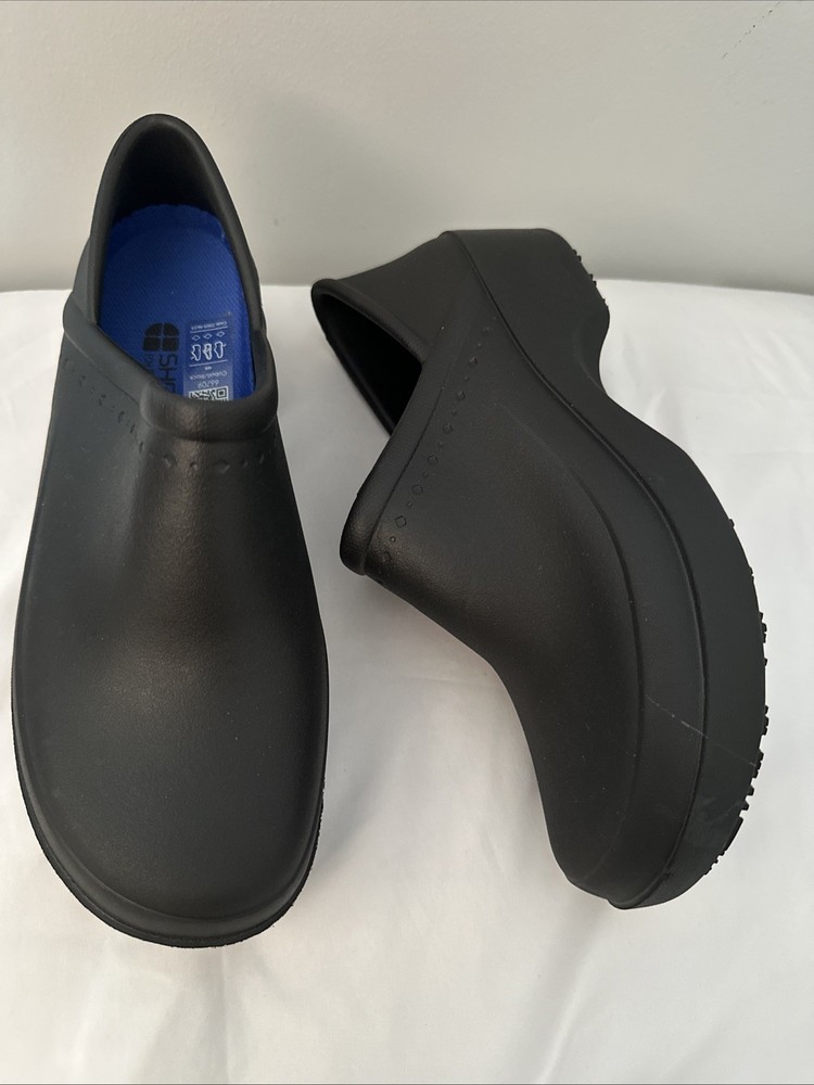 Shoes for Crews Women's Black Slip-Resistant Work Clogs Size 8