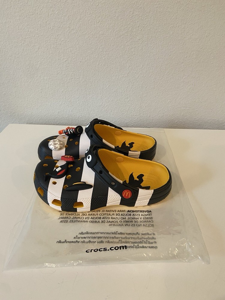 Crocs McDonald’s Hamburglar Classic Clog Unisex US Men Size 7 / Women Size 9
