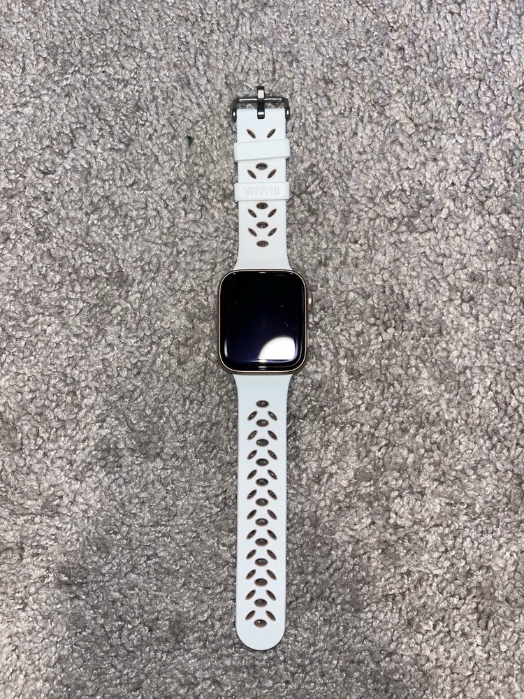 Apple Watch Series 4 44mm Rose Gold Pink White Sport Band