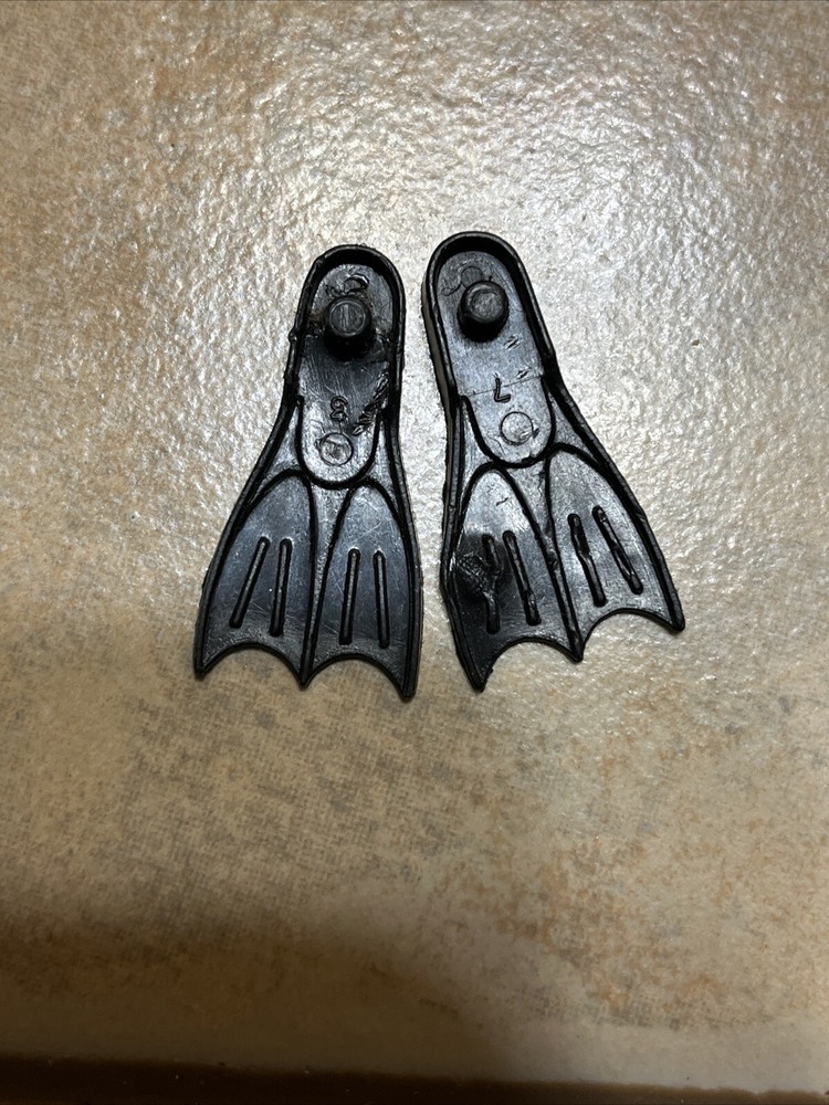 GI Joe Weapon Wet Suit Flipper 1986 Original Figure Accessory