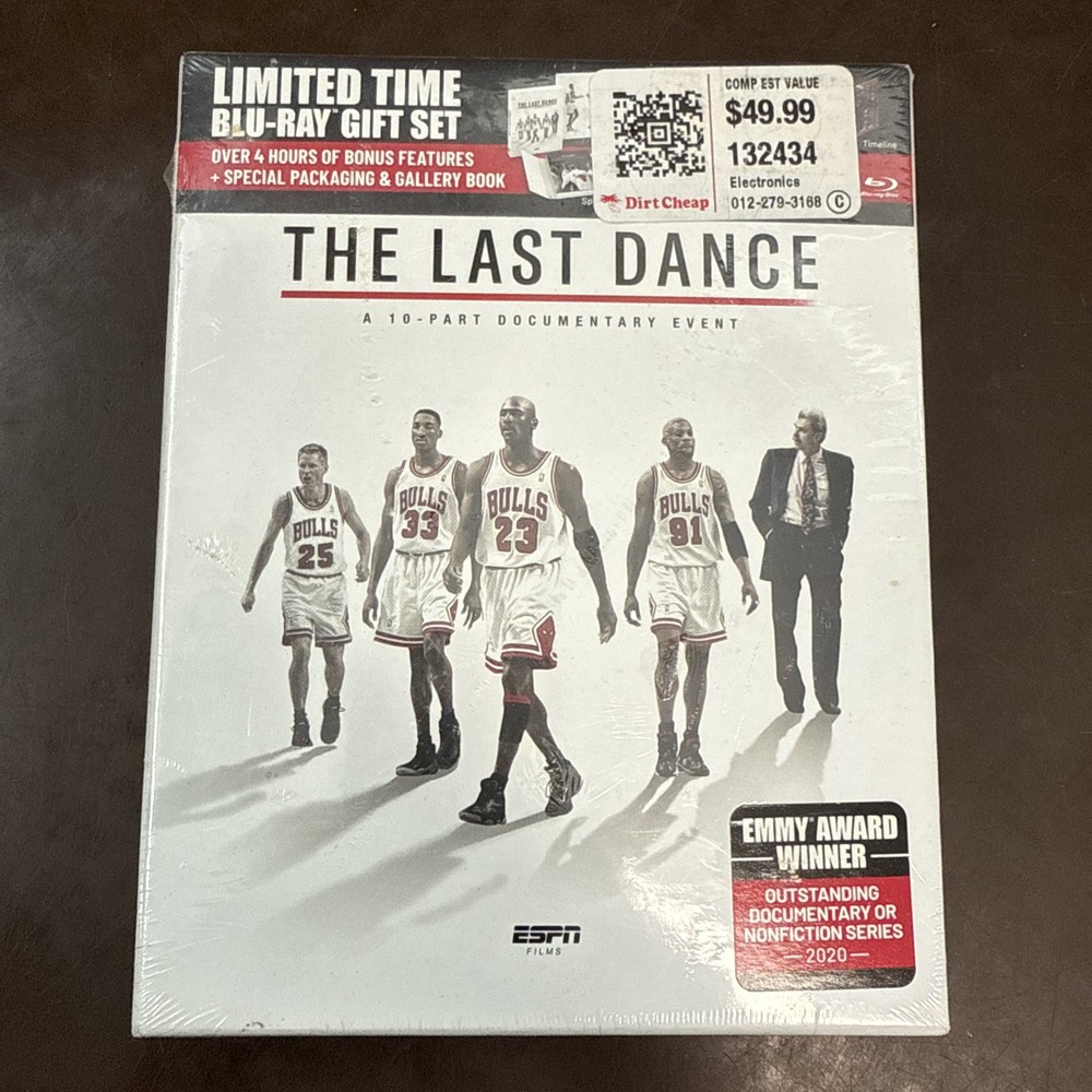 The Last Dance: A Ten-Part Documentary Event (Limited Time Blu-ray Gift Set)-image