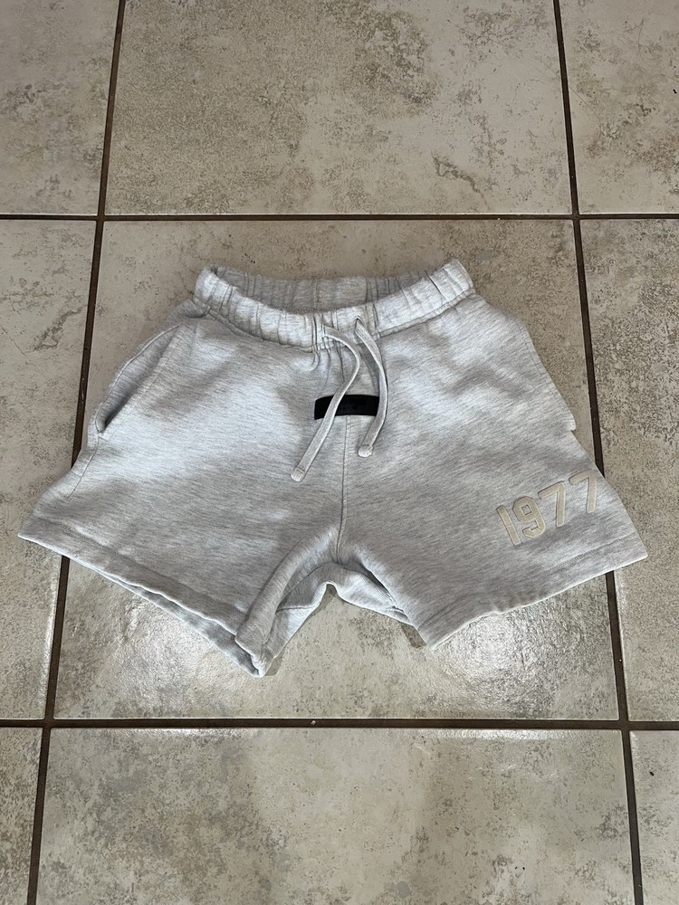 NWT Essentials Fear Of God “silver Cloud ” Sweat Shorts Size XS