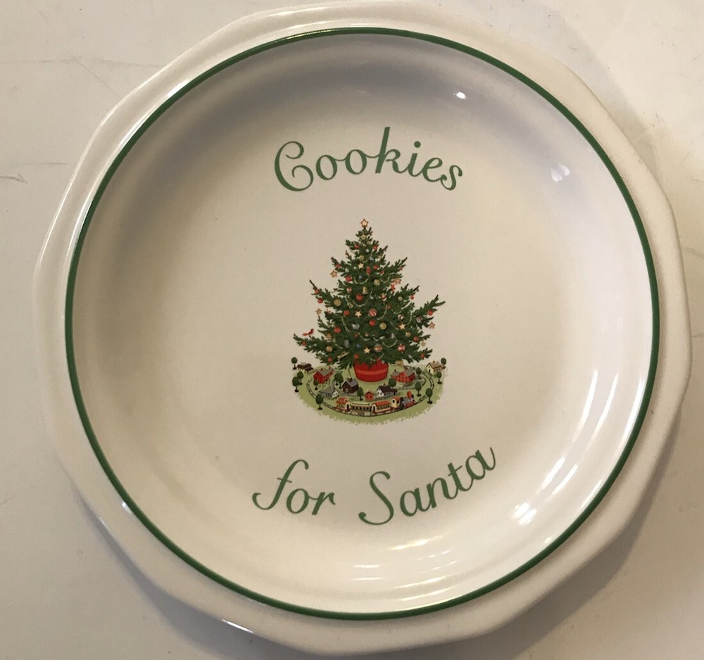 Pfaltzgraff Cookies For Santa 8.2 Inch Ceramic Holiday Plate