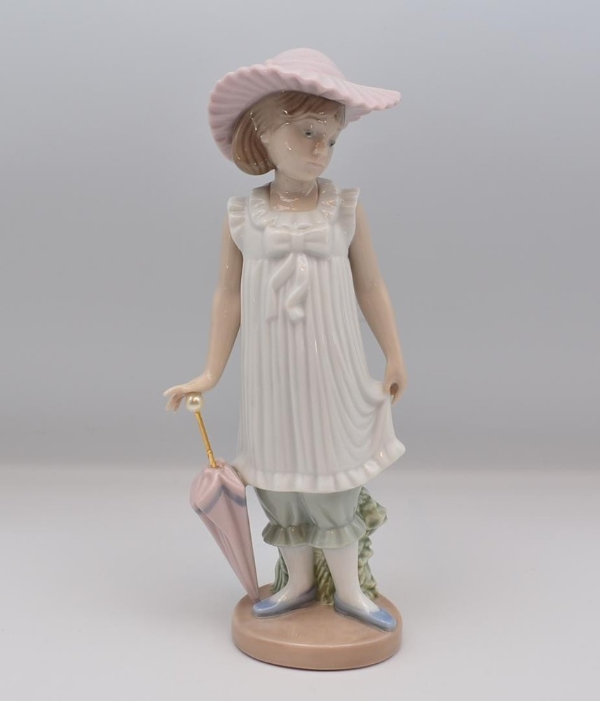 Vintage Lladro Spain April Rain 1126 Porcelain Box