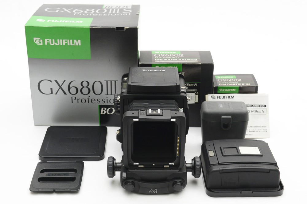 MINT Fujifilm GX680 III S 6x8 Professional Film Camera Body JAPAN