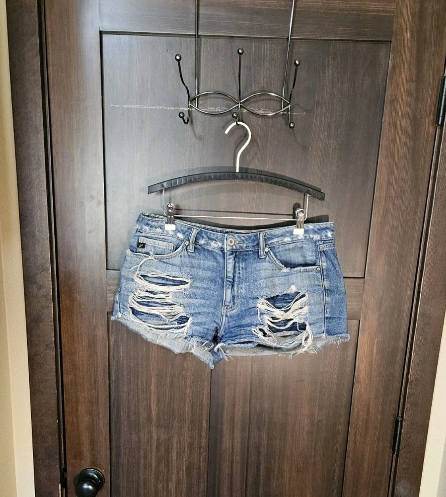 EUC KanCan Women’s Denim Jean Cut-Off Shorts Distressed Frayed Size Large
