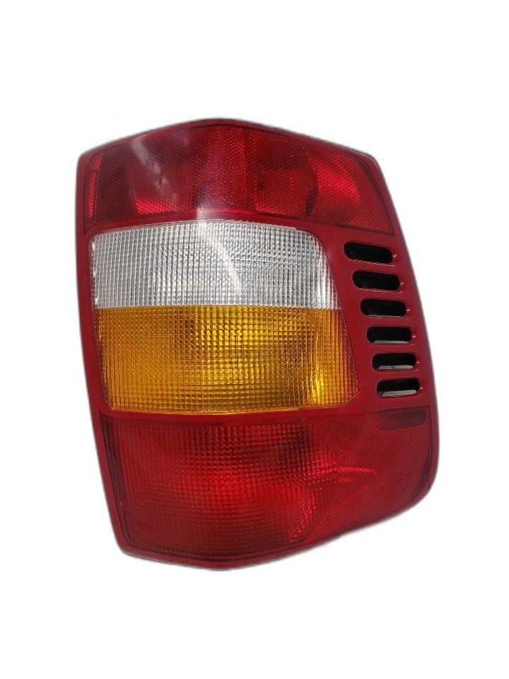 Driver Left Tail Light Thru 11/11/01 Fits 99-02 GRAND CHEROKEE 1326505
