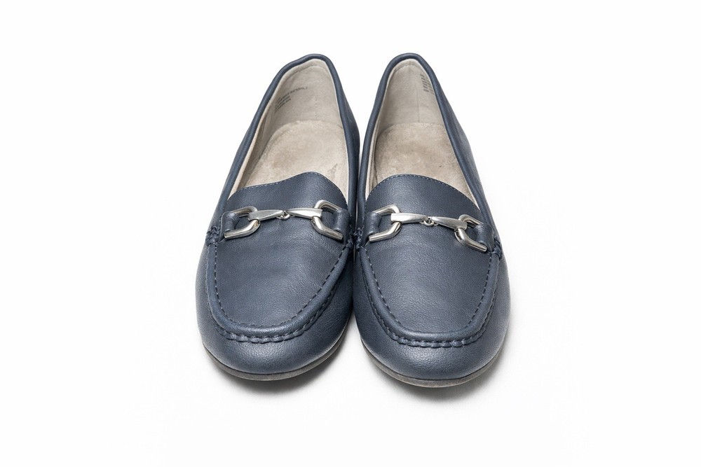 New Women’s Navy Blue Loafers Size 8 Comfort Slip On Driving Moccasins Casual