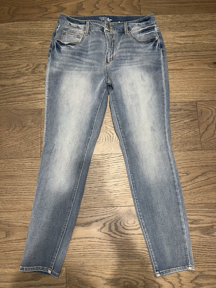 Time And Tru Light Wash High Rise Skinny Jeans Size 12 Denim