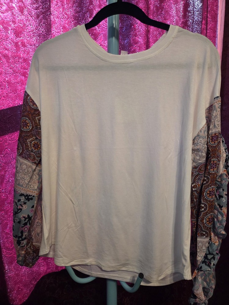 Hayden Los Angeles Women's Shirt. Sz M. NWT.            #442