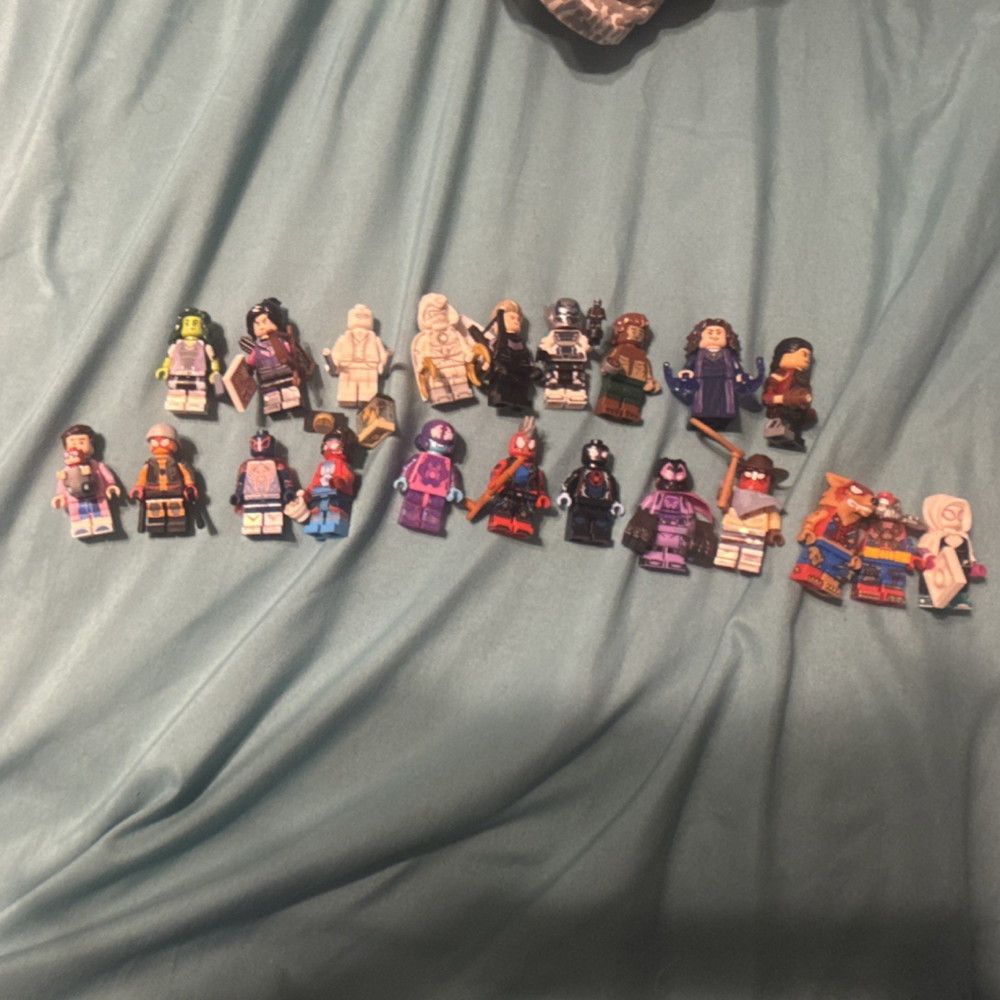 LEGO Minifigures Series Collectible Assorted Characters Minifigure Lot