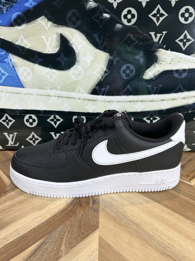 Nike Air Force 1 07 Lv8 Black Tumbled Leather Men’s Size 11.5 CT2302 002