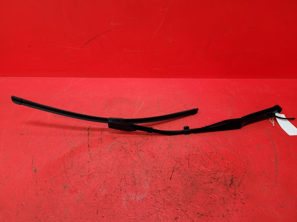 VAUXHALL ASTRA MK8 L OFFSIDE FRONT WIPER ARM RH 2023 5 DOOR HATCH