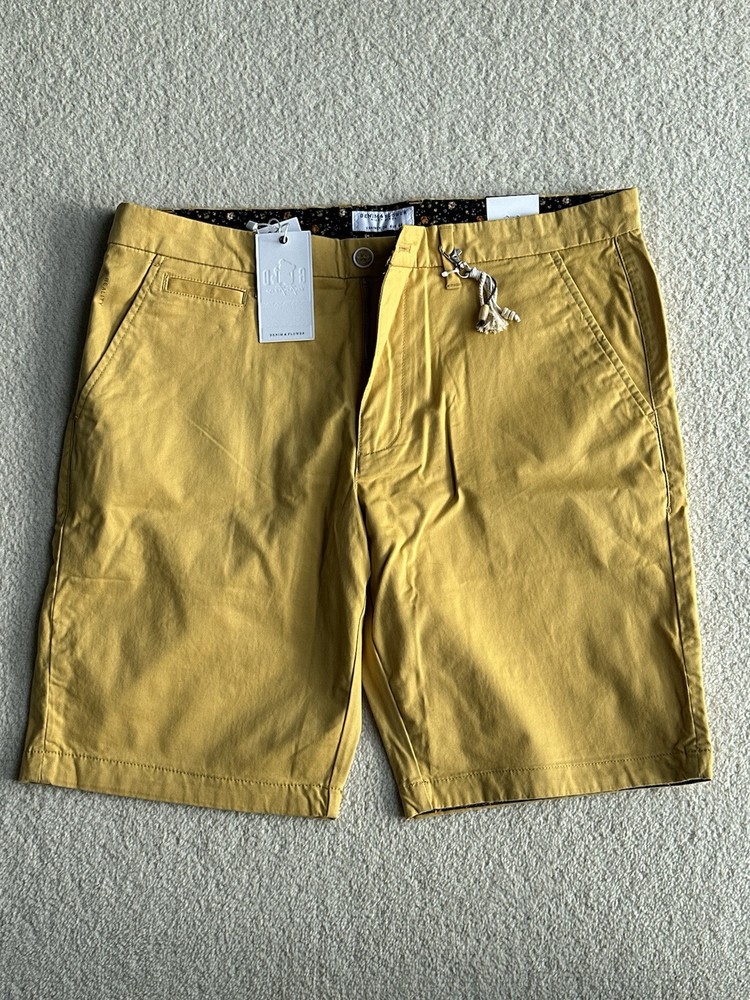 BNWT Denim & Flower Shorts - Men 34 - Yellow Gold - Stretch Shorts Floral