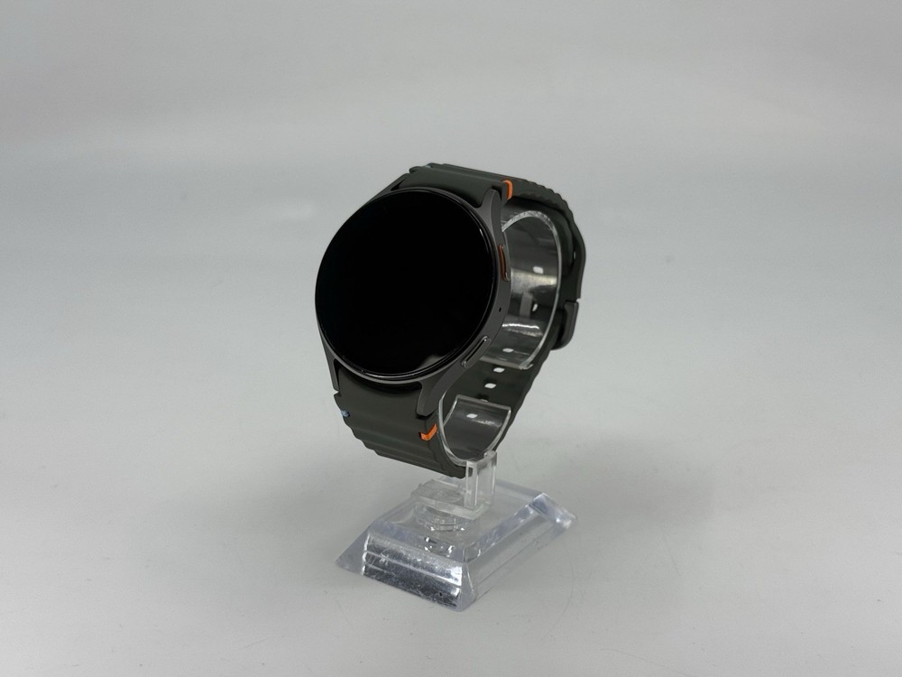 Samsung Galaxy Watch 7 44mm Silver with GPS & LTE Connectivity