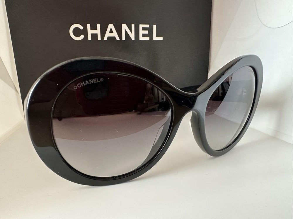 CHANEL Authentic Black Sunglasses Full Set Unused with Guarantee Card