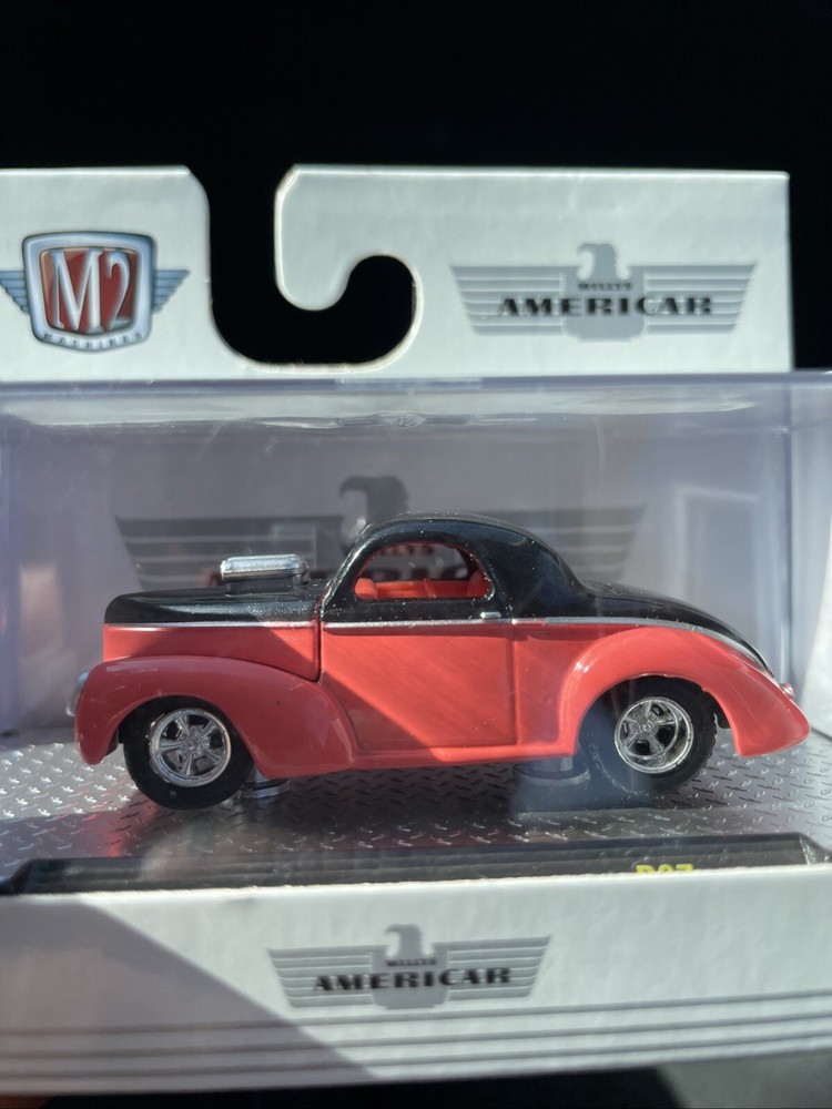 1/64 M2 AMERICAR 1941 WILLYS COUPE TU TONE R87