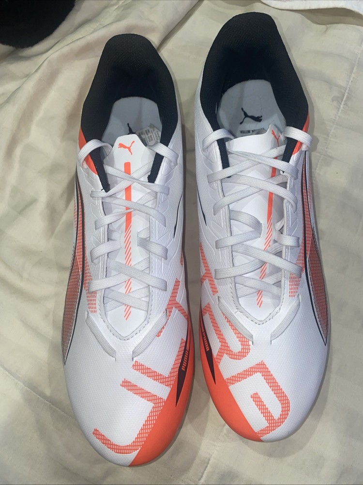 Brand New! Puma Ultra 5 Play FG/AG soccer cleats. Size: 11 Men’s