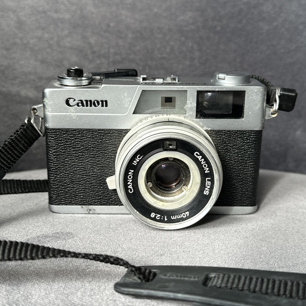 Canon Canonet 28 35mm Rangefinder Film Camera with 40mm 1:2.8 Lens (for parts)