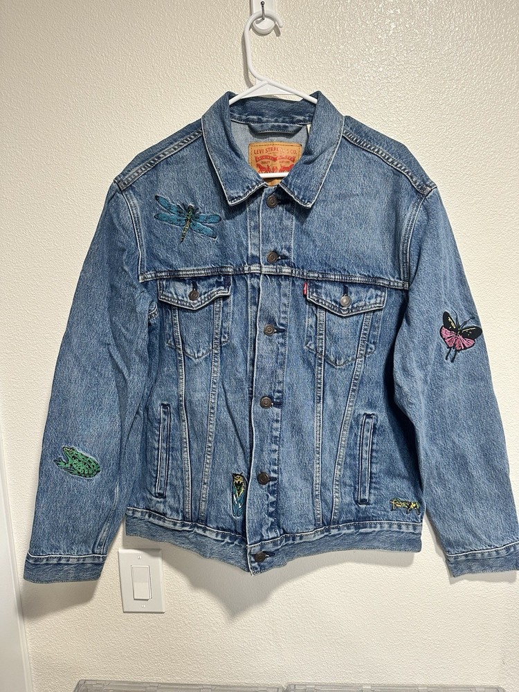 Levi’s Denim Jacket Size Large