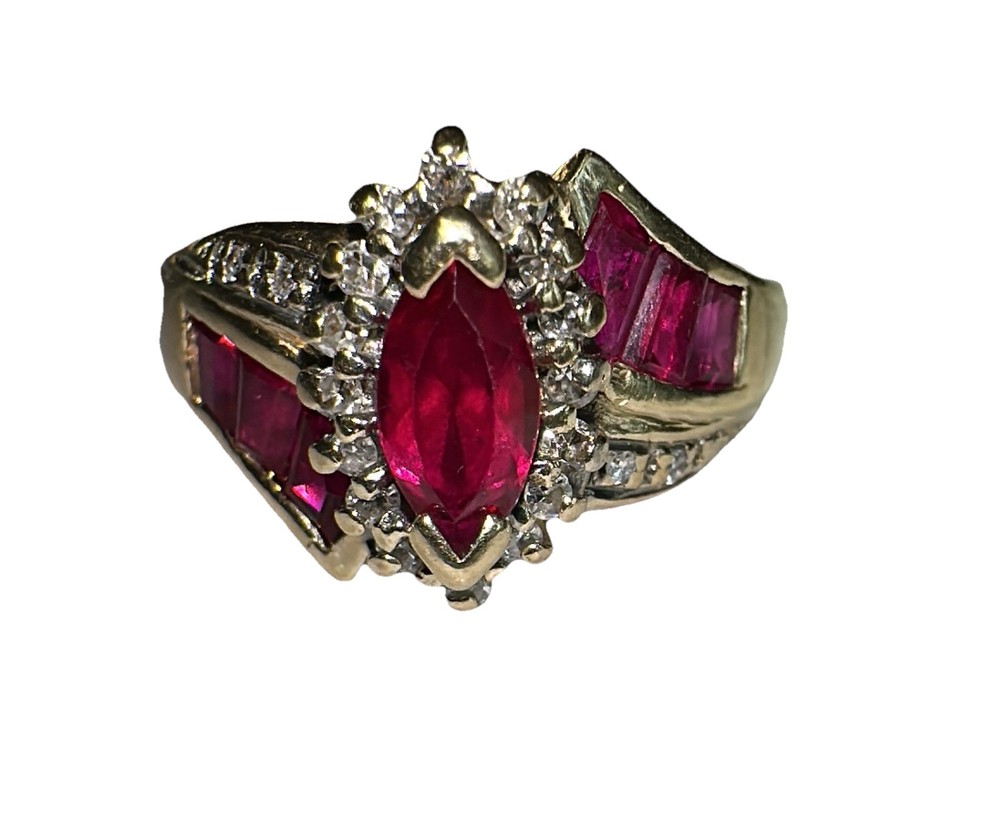 14k Yellow Gold 1 Carat Copyright Sign Lab Created? Ruby Ring Size 5 3/4 Nice!