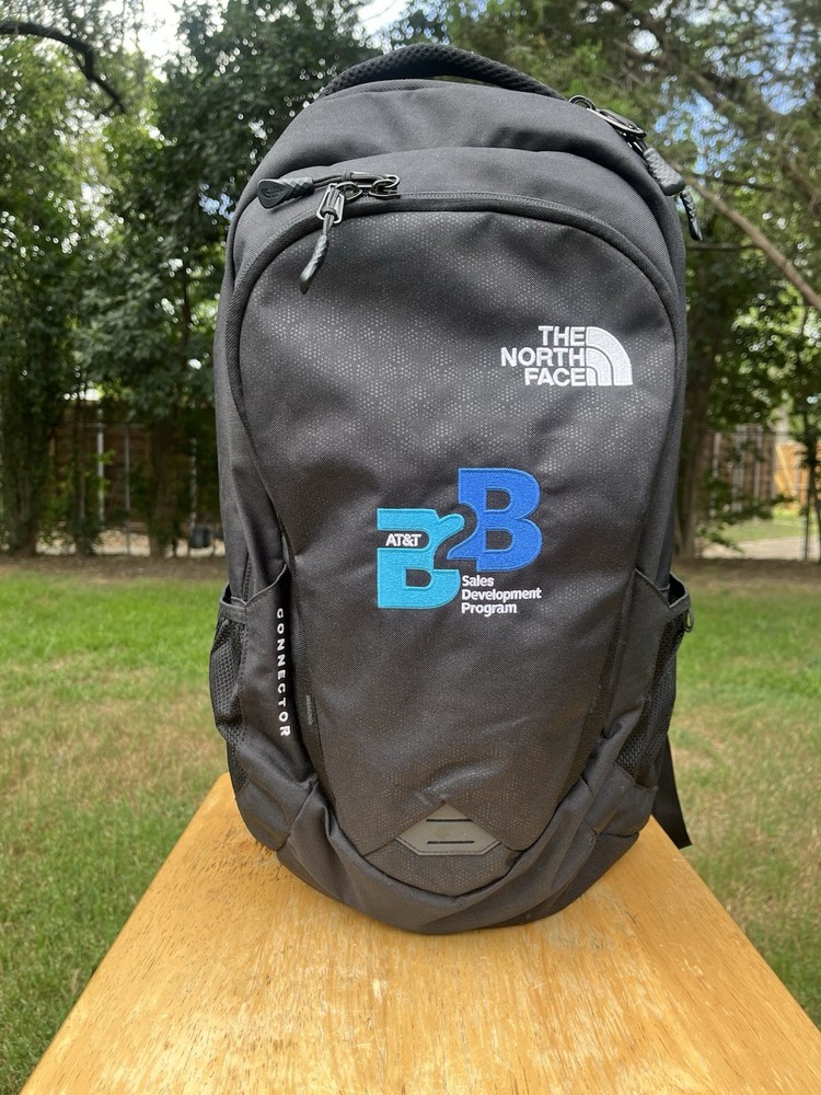 The North Face Connector Backpack Black Travel School Camp Hike Hiking Laptop