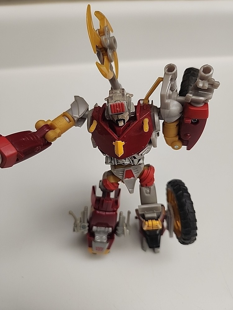 Transformers Generations RTS Deluxe Class Junkheap 2011