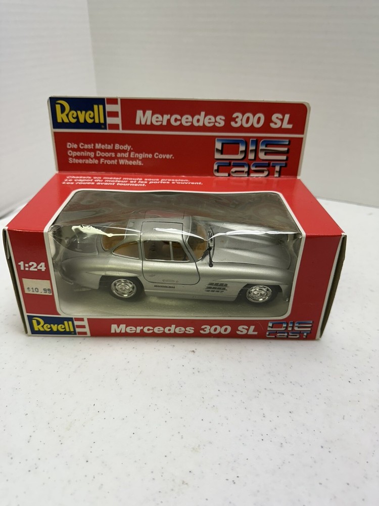 Vintage REVELL MERCEDES BENZ 300 SL  1988 diecast model car SILVER
