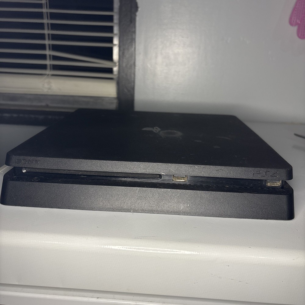 Broken Sony PlayStation 4 Slim PS4 1TB Console  Only* Broken Disc Tray*