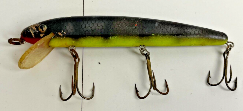 Grandma Muskie Pike Fishing Lure Tackle Crankbait VTG 6