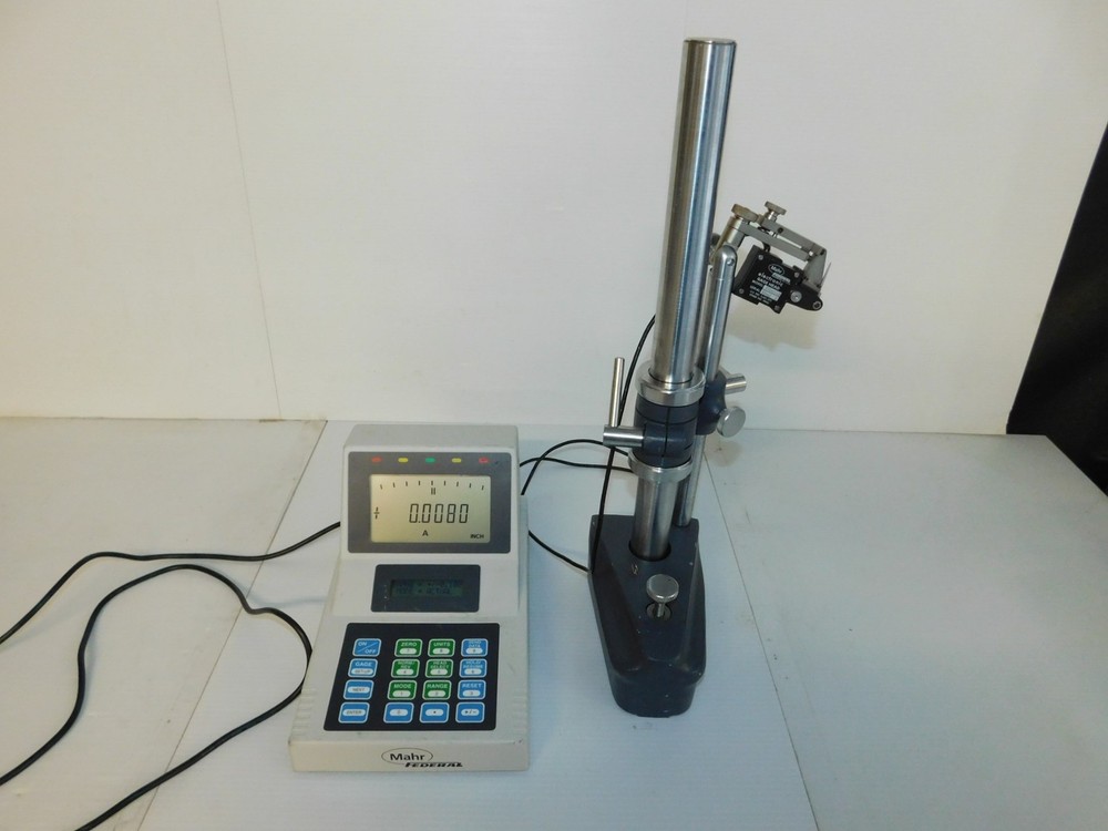 MAHR FEDERAL PRECISION HEIGHT STAND MODEL 2400 WITH TYPE 832F AMPLIFIER (HQL26)