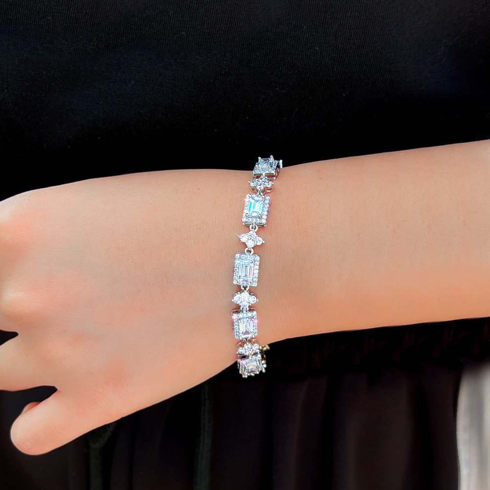 Women Dazzling Bracelet Silver Plated Cubic Zirconia Tennis Chain Bridal Jewelry