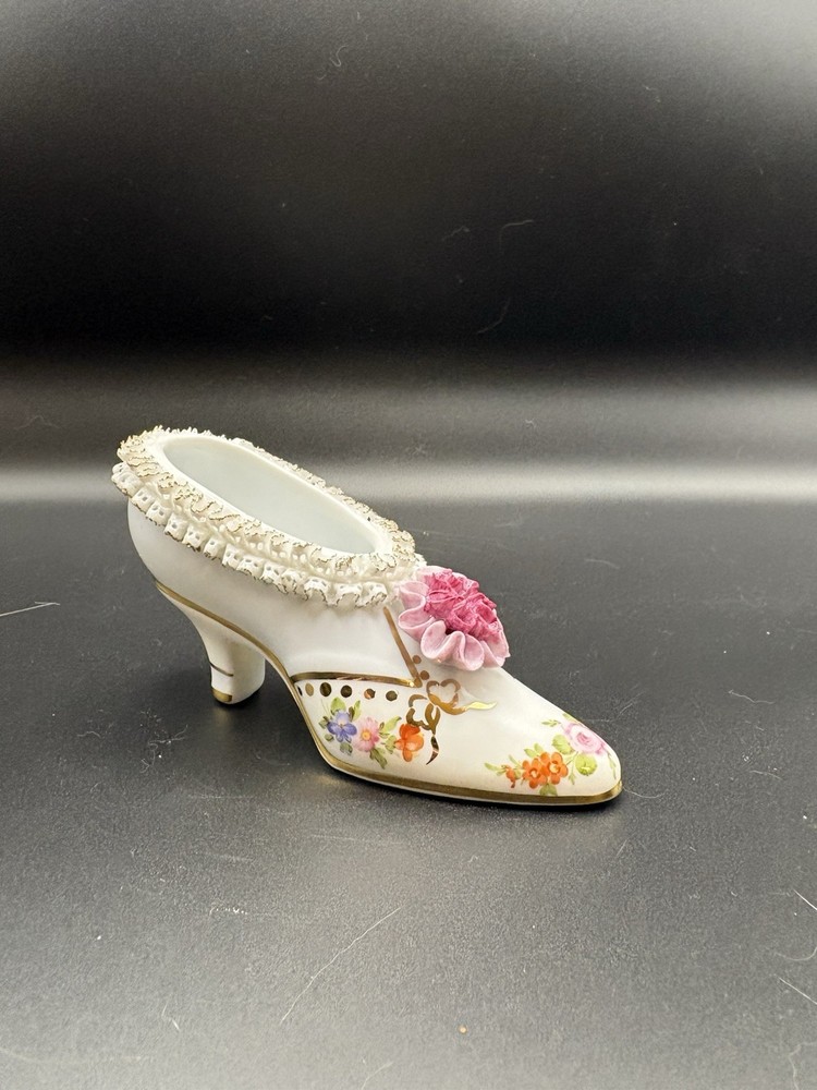 Incredibly Intricate Porcelain Limoge Shoe White Lace Rim Pink Flower And Gold