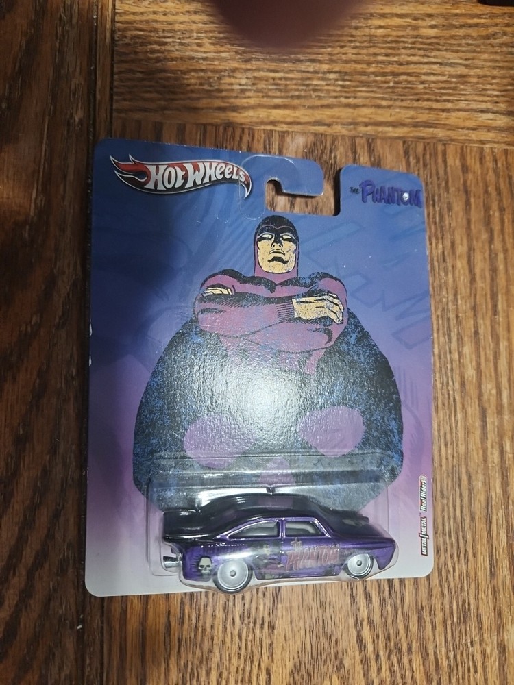 Hot Wheels 2013 Pop Culture KING FEATURES '65 VOLKSWAGEN FASTBACK M/M REAL RIDER