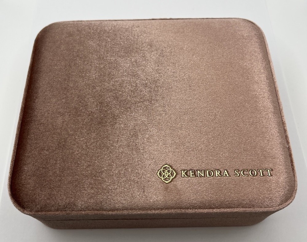 Kendra Scott Mattie Jewelry Box Light Pink Mauve Soft Material Storage Box