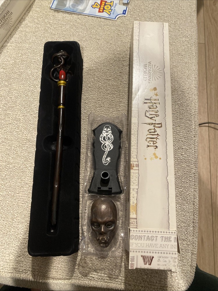 Harry Potter Death Eaters Swirl Mystery Wand Special Edition New