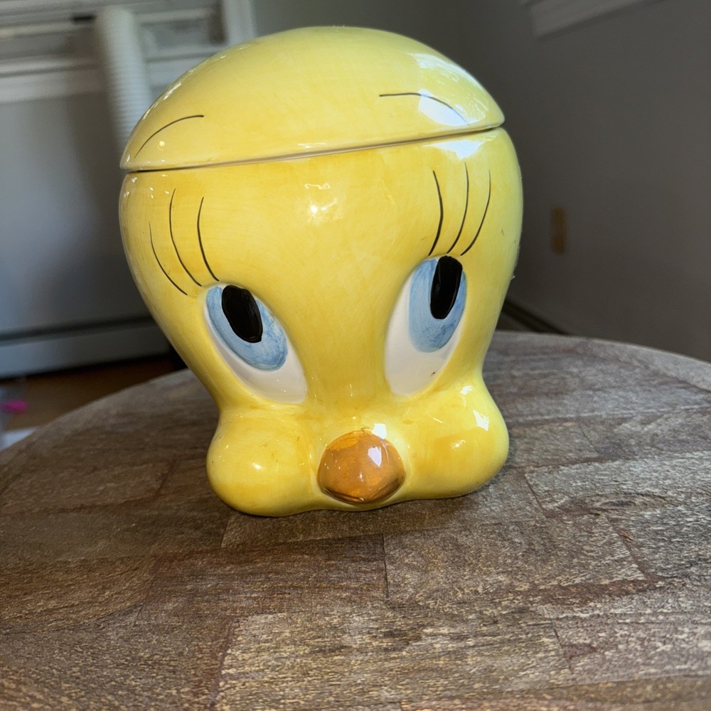 Vintage Looney Tunes Tweety Bird Ceramic Cookie Jar Giftco 2000