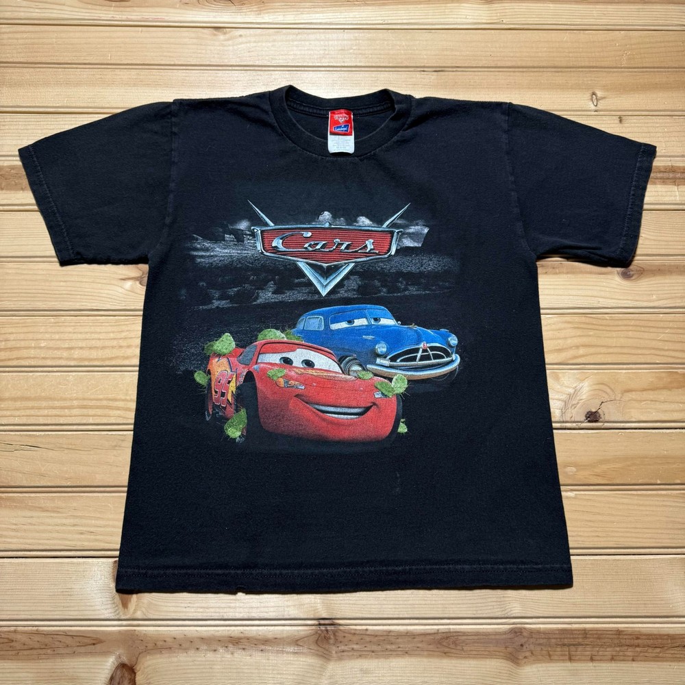 Vintage Y2K Disney Pixar Cars Lightning McQueen Doc Hudson Movie Shirt Medium