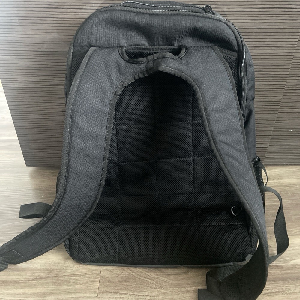 Nike Brasilia 9.5 Medium Training Backpack in Royal Black White