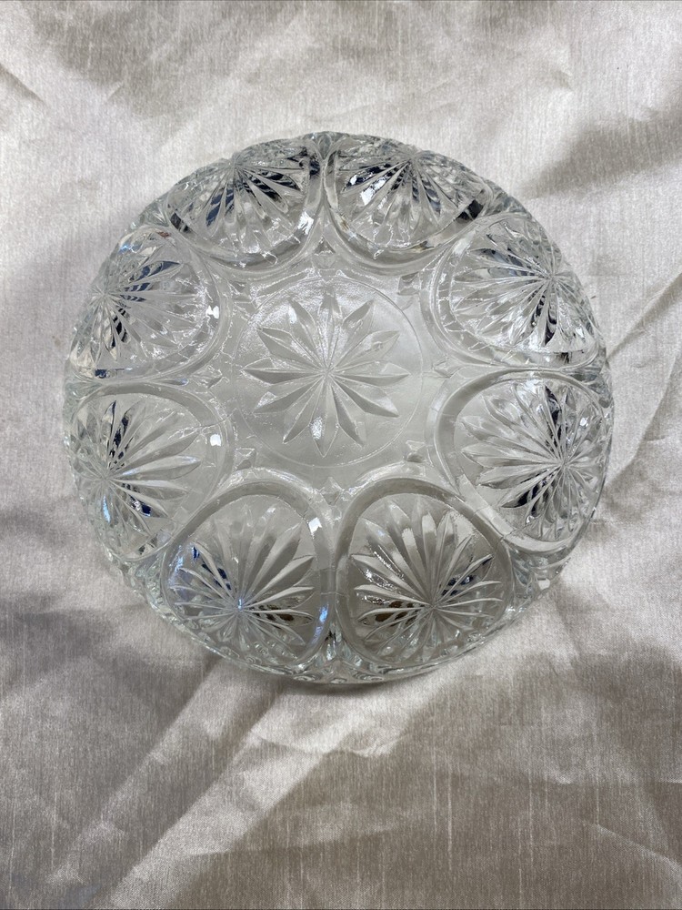 Vintage Anchor Hocking Presscut Oatmeal Cameo Glass Serving Bowl