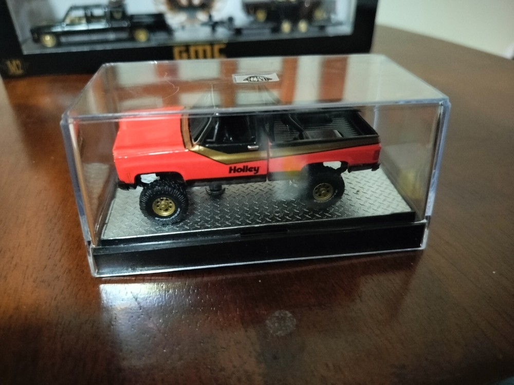 2022 m2 Machines Holly 1976 GMC Sierra grande 15 4x4 limited Edition