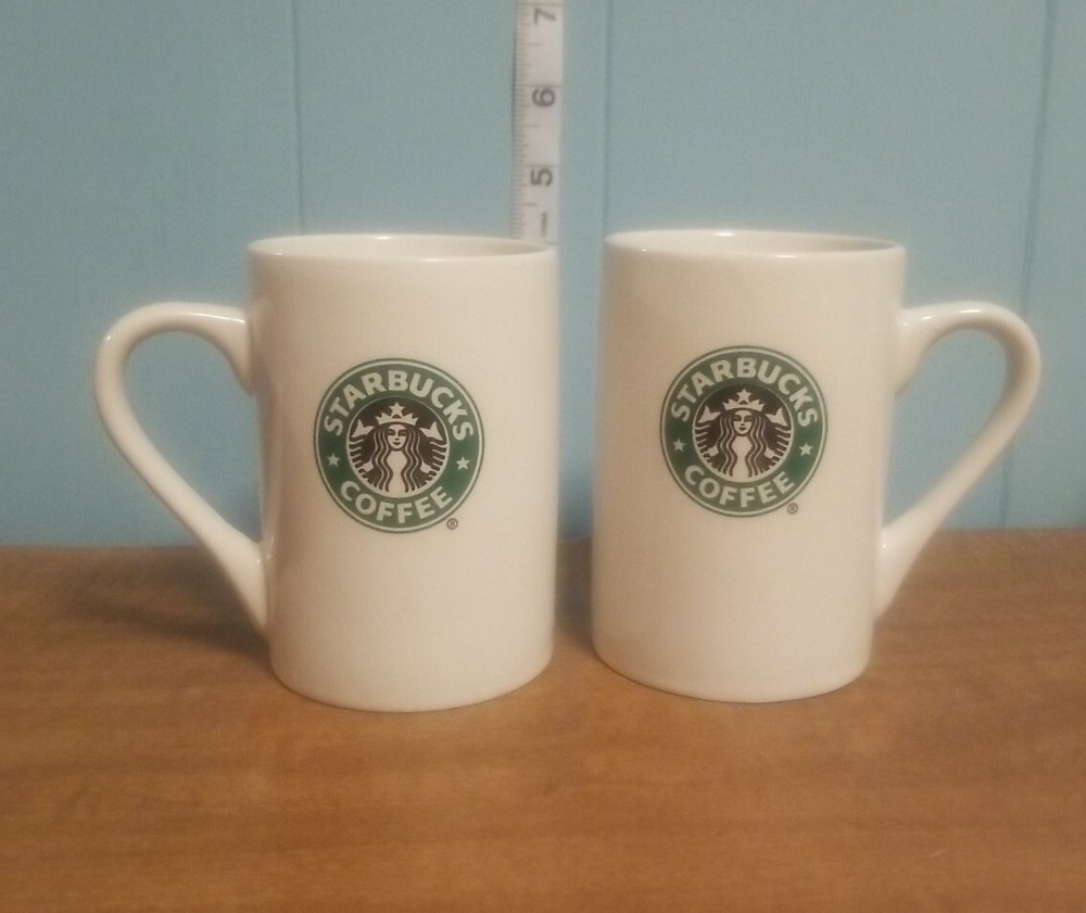 Starbucks 2008 10oz White & Green Coffee Mug Set of 2